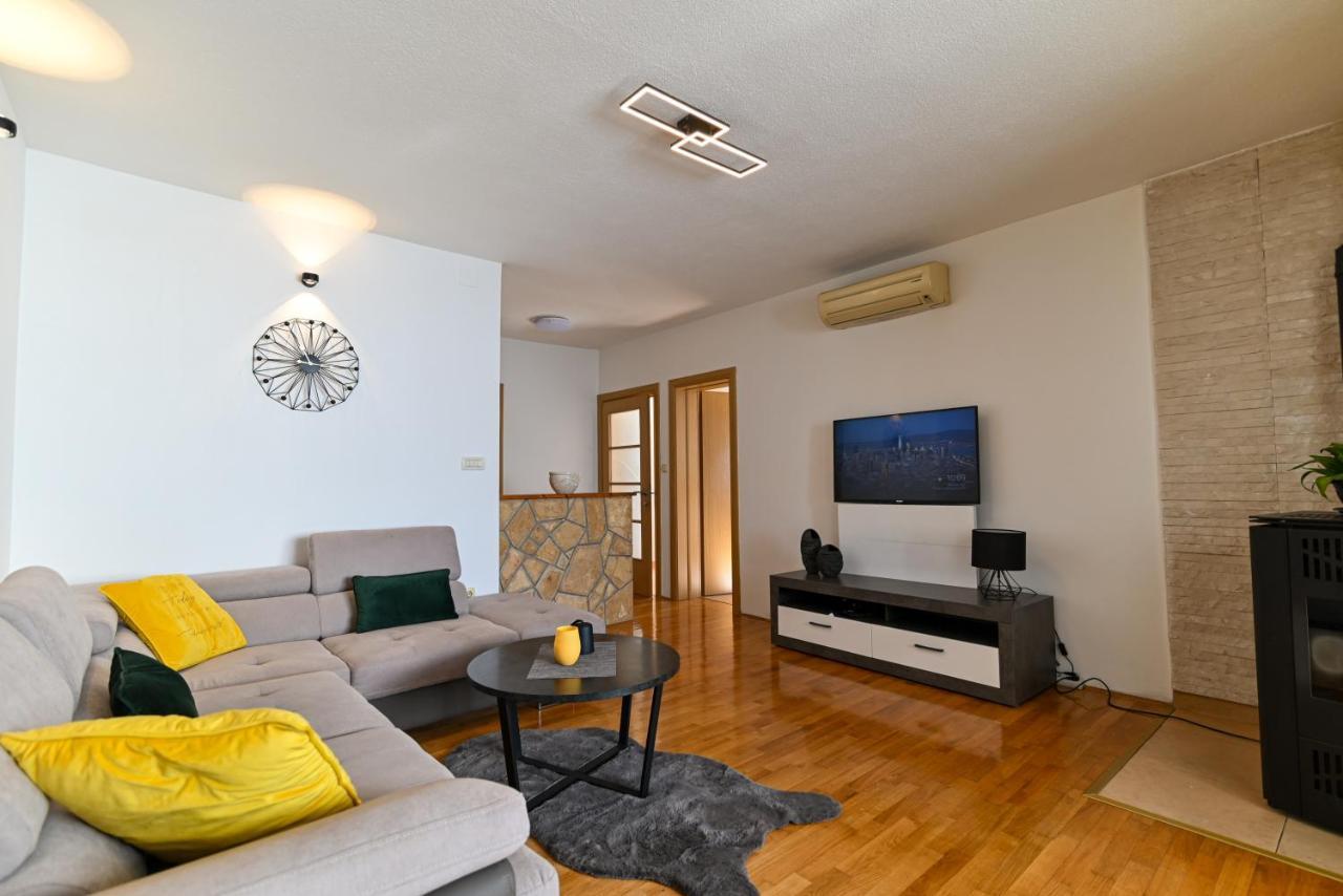 Apartmani Cesarica Trogir Kültér fotó