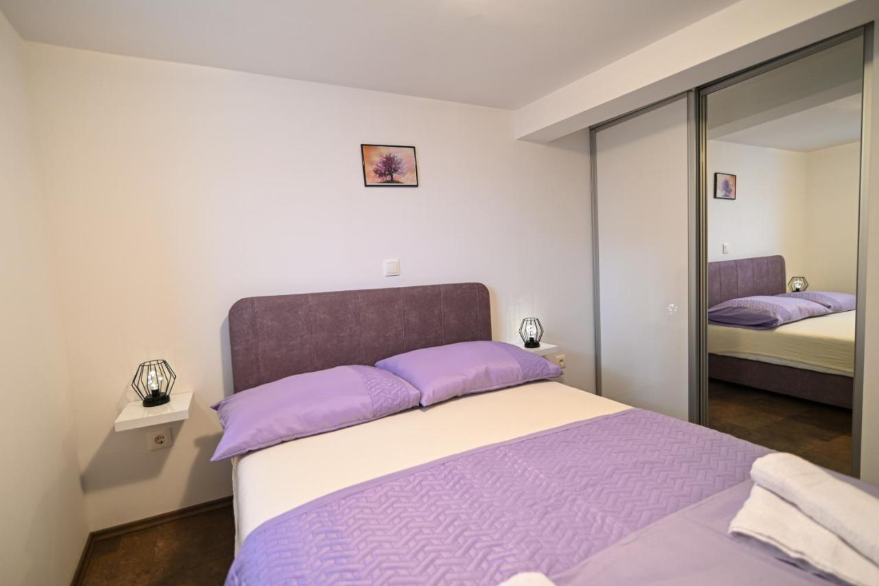 Apartmani Cesarica Trogir Kültér fotó